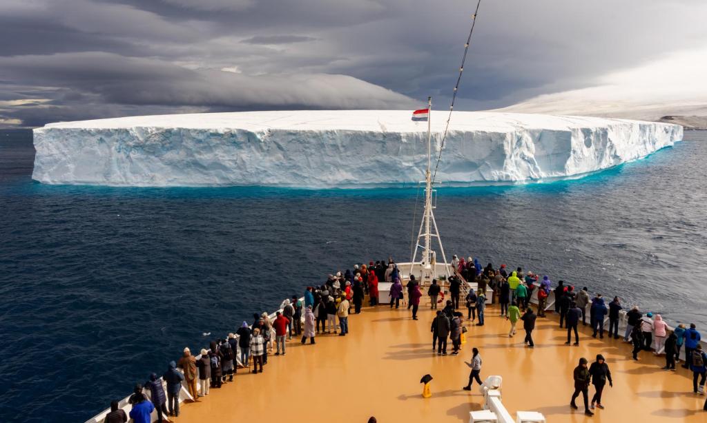 antarctica cruises dates